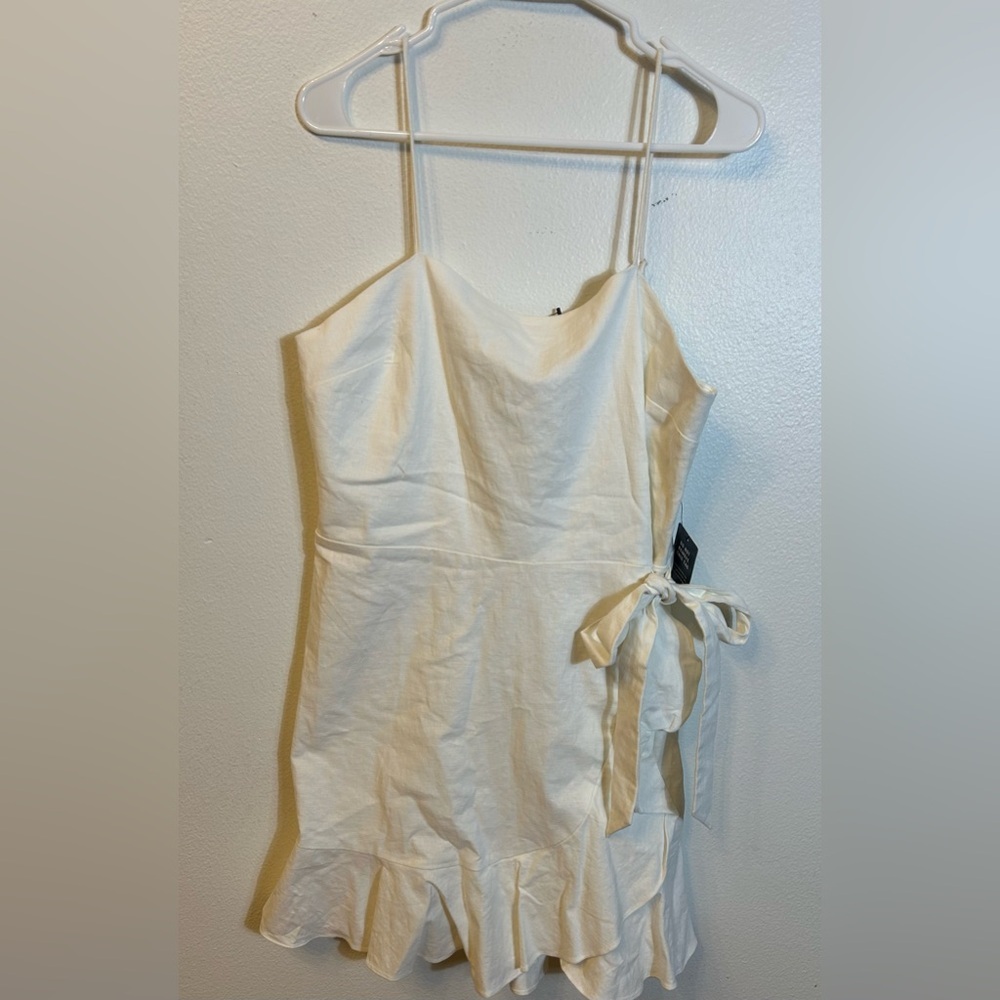 NWT…Express mini  Dress White With Adjustable Straps Size Large .